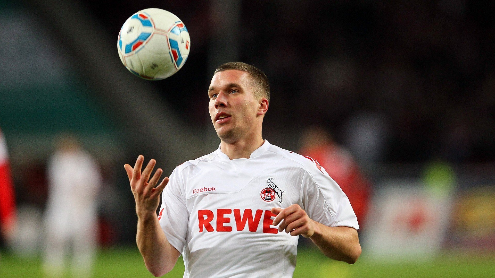 九游娱乐-2024年德约科维奇纳达尔费德勒谁网坛地位高