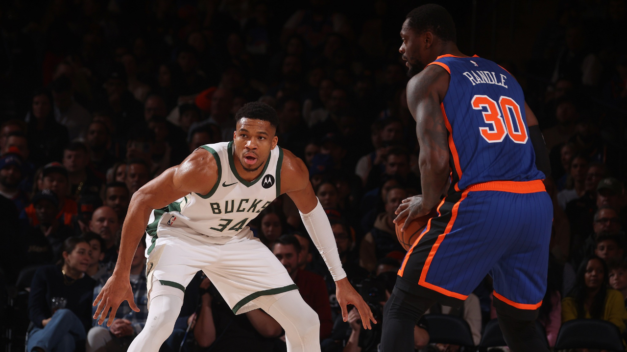 雄鹿队主力球员状态火爆引领全队取胜视频