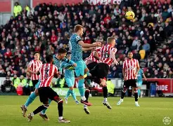 九游体育入口-布伦特福德客场告捷,赢得关键三分球